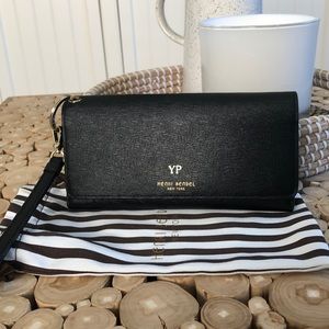 Henri Bendel wallet